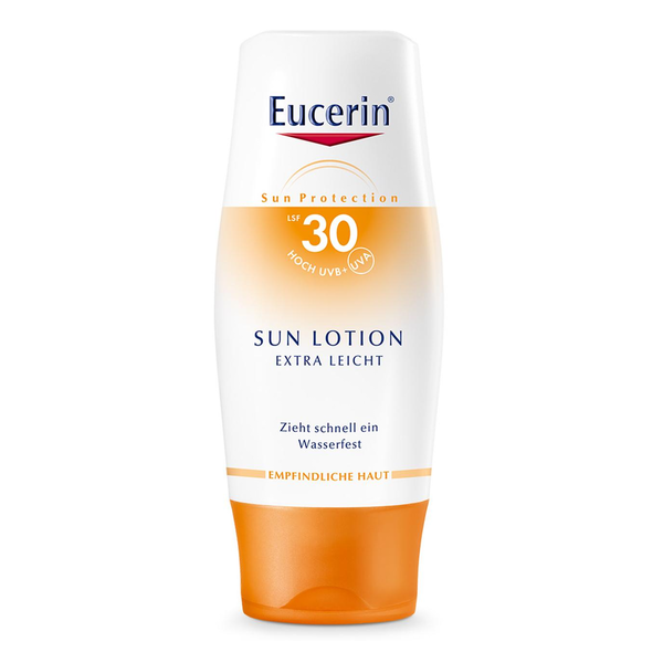 Eucerin Sonnenlotion mit LSF 30, extra leicht, schnell einziehend, wasserfest und geeignet für empfindliche Haut.