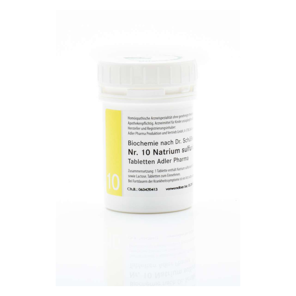 Runddose mit homöopathischen Tabletten, beschriftet mit "Nr. 10 Natrium sulfuricum" und Hinweisen zur Anwendung.