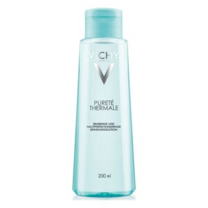 Eine flasche Vichy Pureté Thermale Reinigungslotion in transparentem, leicht bläulichem Kunststoff mit Flip-Top Verschluss.