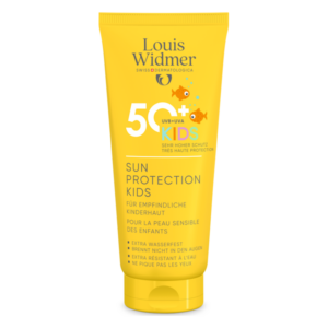 Sonnenschutzcreme für Kinder in gelber Tube mit hohem UVB- und UVA-Schutz und wassertoleranten Eigenschaften.