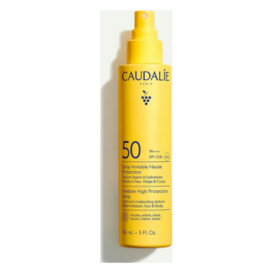 Sonnenspray mit Lichtschutzfaktor 50 in einer gelben Flasche, wasserfest, für Gesicht und Körper.