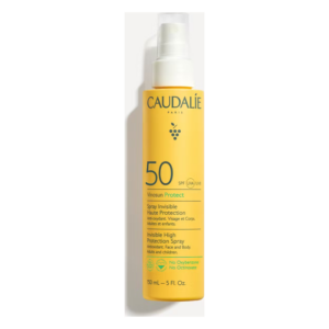 Sonnenspray mit hohem Schutzfaktor 50 in gelber Verpackung, geeignet für Gesicht und Körper, 150 ml.